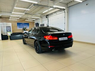 2017 BMW 5 серии 520d VII (G30/G31/G38), чёрный, 2899900 рублей, вид 4