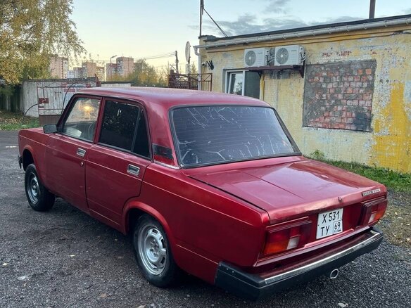 2005 Lada (ВАЗ) 2105, пурпурный, 90000 рублей - вид 3