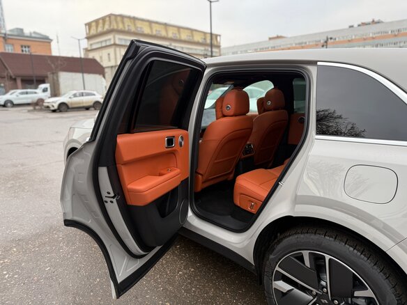 2026 Li Auto (Lixiang) L6 I, серебристый, 7950000 рублей - вид 9