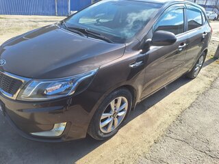 2014 Kia Rio III, коричневый, 890000 рублей, вид 2