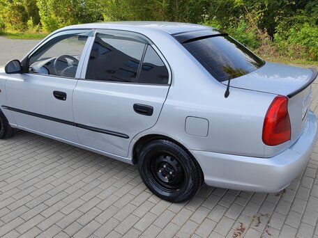 2007 Hyundai Accent ТагАЗ II, серебристый, 410000 рублей, вид 4