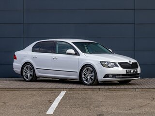 2013 Skoda Superb II Рестайлинг, белый, 1295000 рублей, вид 3