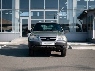 2016 Chevrolet Niva I Рестайлинг, серый, 650000 рублей, вид 3