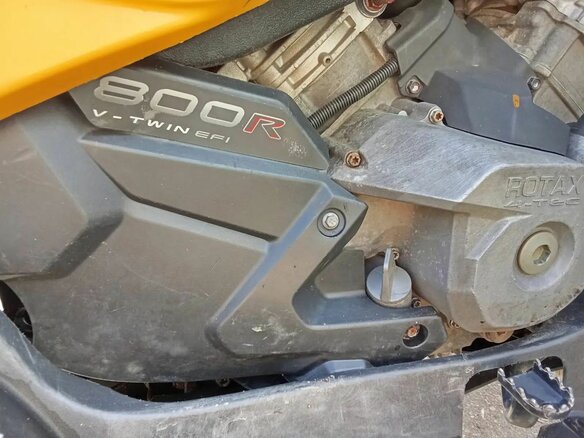 2010 BRP Can-Am Outlander 800, жёлтый, 670000 рублей - вид 6