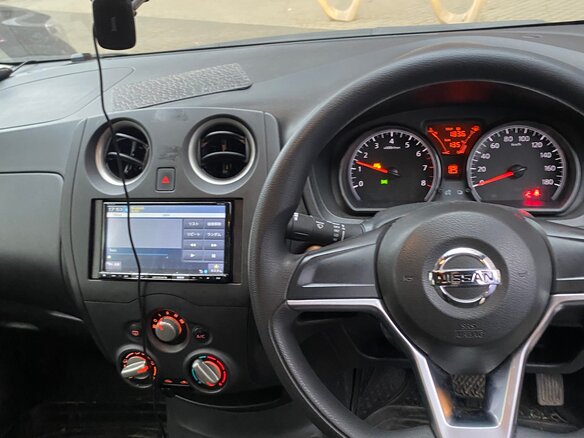 2020 Nissan Note II Рестайлинг, серебристый, 1250000 рублей - вид 18