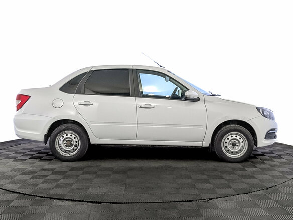 2024 Lada (ВАЗ) Granta I Рестайлинг, белый, 625000 рублей - вид 3