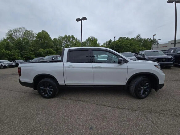 2023 Honda Ridgeline II Рестайлинг, белый, 4506100 рублей - вид 3