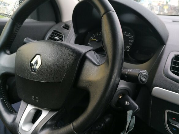 2012 Renault Fluence I, чёрный, 555555 рублей