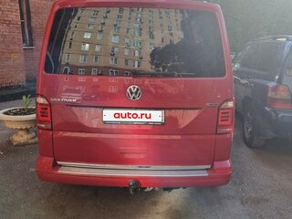 2017 Volkswagen Multivan T6, красный, 4800000 рублей, вид 4