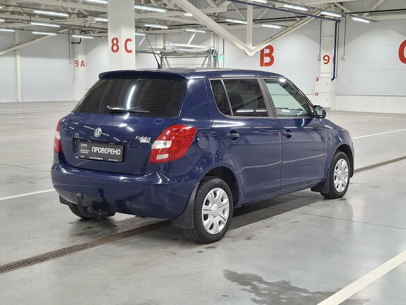 2011 Skoda Fabia II Рестайлинг, синий - вид 4