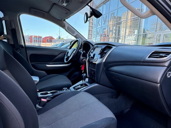 2021 Mitsubishi L200 V Рестайлинг, серый, 3149000 рублей - вид 9