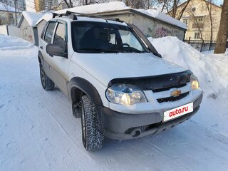 2016 Chevrolet Niva I Рестайлинг, белый, 750000 рублей, вид 1