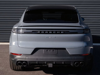 2026 Porsche Cayenne Coupé III Рестайлинг, серый, 13821366 рублей, вид 5