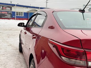 2021 Kia Rio IV Рестайлинг, красный, 1200000 рублей, вид 3