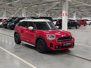 2020 Mini Countryman Cooper S II Рестайлинг, красный, 2650000 рублей, вид 3
