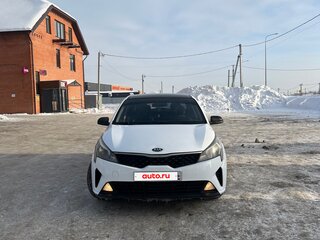 2021 Kia Rio IV Рестайлинг, чёрный, 1200000 рублей, вид 1