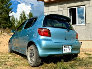 2002 Toyota Vitz I (P10), голубой, 300000 рублей, вид 4