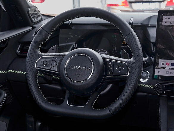 2026 Lynk & Co 03 I Рестайлинг 2, белый, 2450000 рублей - вид 20