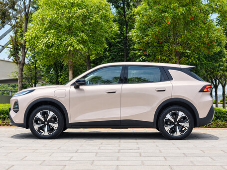 2026 Changan Qiyuan Q05 51.9 kWh II, бежевый, 1890000 рублей, вид 3
