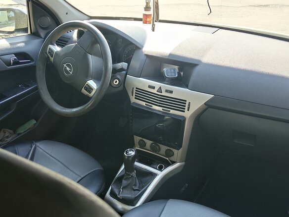 2007 Opel Astra H Рестайлинг, серебристый, 400000 рублей - вид 6