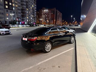 2016 Toyota Camry VII (XV50) Рестайлинг, чёрный, 1750000 рублей, вид 4