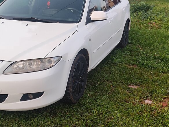 2003 Mazda 6 I (GG), белый, 350000 рублей