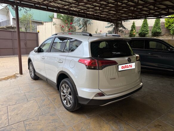 2018 Toyota RAV4 IV (XA40) Рестайлинг, белый, 2790000 рублей - вид 23