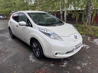 2016 Nissan Leaf (EM57) I (ZE0/AZE0), белый, 1250000 рублей, вид 1
