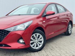 2021 Hyundai Solaris II Рестайлинг, красный, 1499000 рублей, вид 2