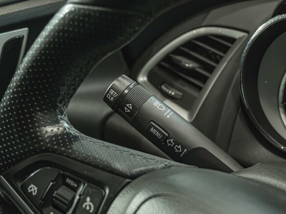 2013 Opel Astra GTC J Рестайлинг, красный - вид 19