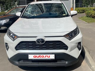 2024 Toyota RAV4 V (XA50), белый, 3700000 рублей, вид 1
