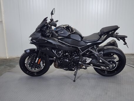2021 Kawasaki Z H2, чёрный, 1499000 рублей, вид 5