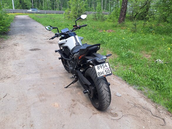 2023 KTM 790 Duke, серый, 875000 рублей - вид 12