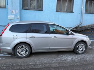 2010 Ford Focus II Рестайлинг, серебристый, 620000 рублей, вид 2