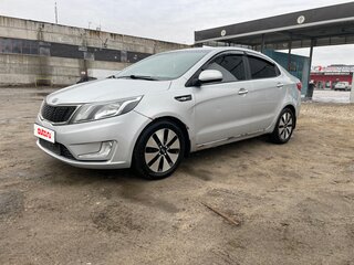 2012 Kia Rio 5-speed III, серый, 750000 рублей, вид 3