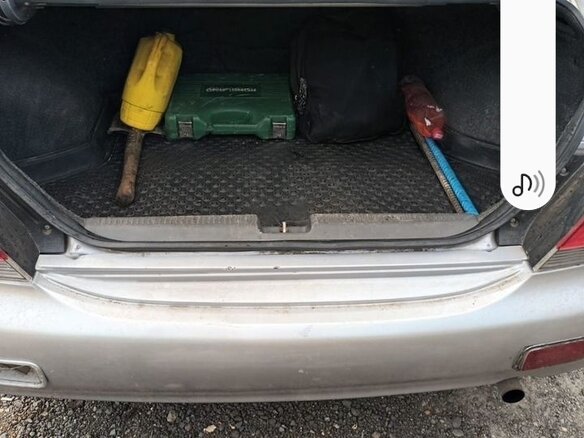 2005 Mitsubishi Lancer IX Рестайлинг, серебристый, 400000 рублей - вид 6