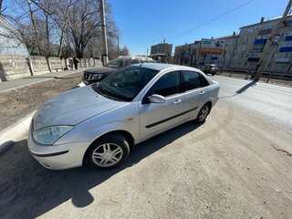 2004 Ford Focus I Рестайлинг, серебристый, 400000 рублей, вид 2