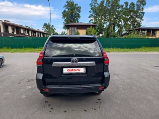 2022 Toyota Land Cruiser Prado 150 Series Рестайлинг 3, чёрный, 4100000 рублей, вид 3