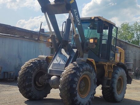 2018 XCMG ZL30FV, жёлтый, 2800000 рублей, вид 2