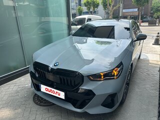 2026 BMW 5 серии 523d VIII (G60/G61/G68), серебристый, 7900089 рублей, вид 3