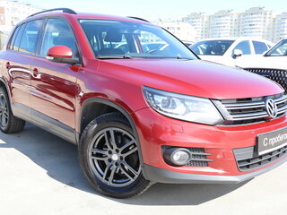2016 Volkswagen Tiguan I Рестайлинг, красный, 1369000 рублей, вид 1