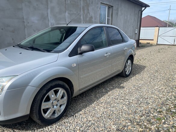 2005 Ford Focus II, серебристый, 425000 рублей - вид 4