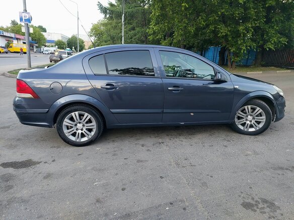 2008 Opel Astra H Рестайлинг, серый, 395000 рублей - вид 3