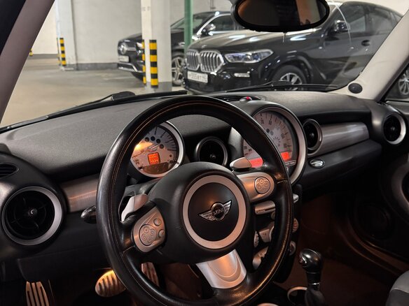 2008 Mini Hatch Cooper S II (R56), серебристый, 950000 рублей - вид 8