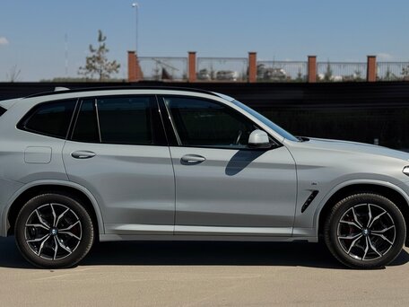 2022 BMW X3 20d xDrive III (G01) Рестайлинг, серый, 5200000 рублей, вид 3