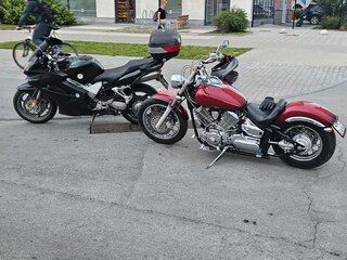 2003 Yamaha XVS1100, красный, 450000 рублей, вид 1