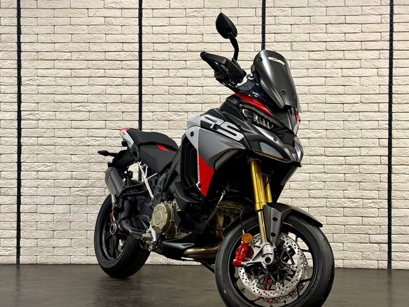 2026 Ducati Multistrada V4, белый, 4380000 рублей - вид 4