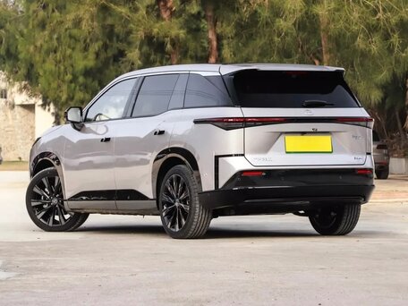 2026 Toyota bZ3X 58.3 kWh, серый, 2750000 рублей, вид 5