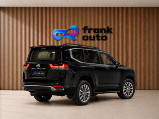 2026 Toyota Land Cruiser 300 Series, чёрный, 15700000 рублей, вид 5