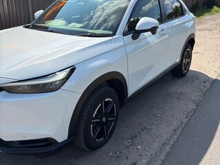 2024 Honda Vezel II Рестайлинг, белый, 2420000 рублей, вид 4